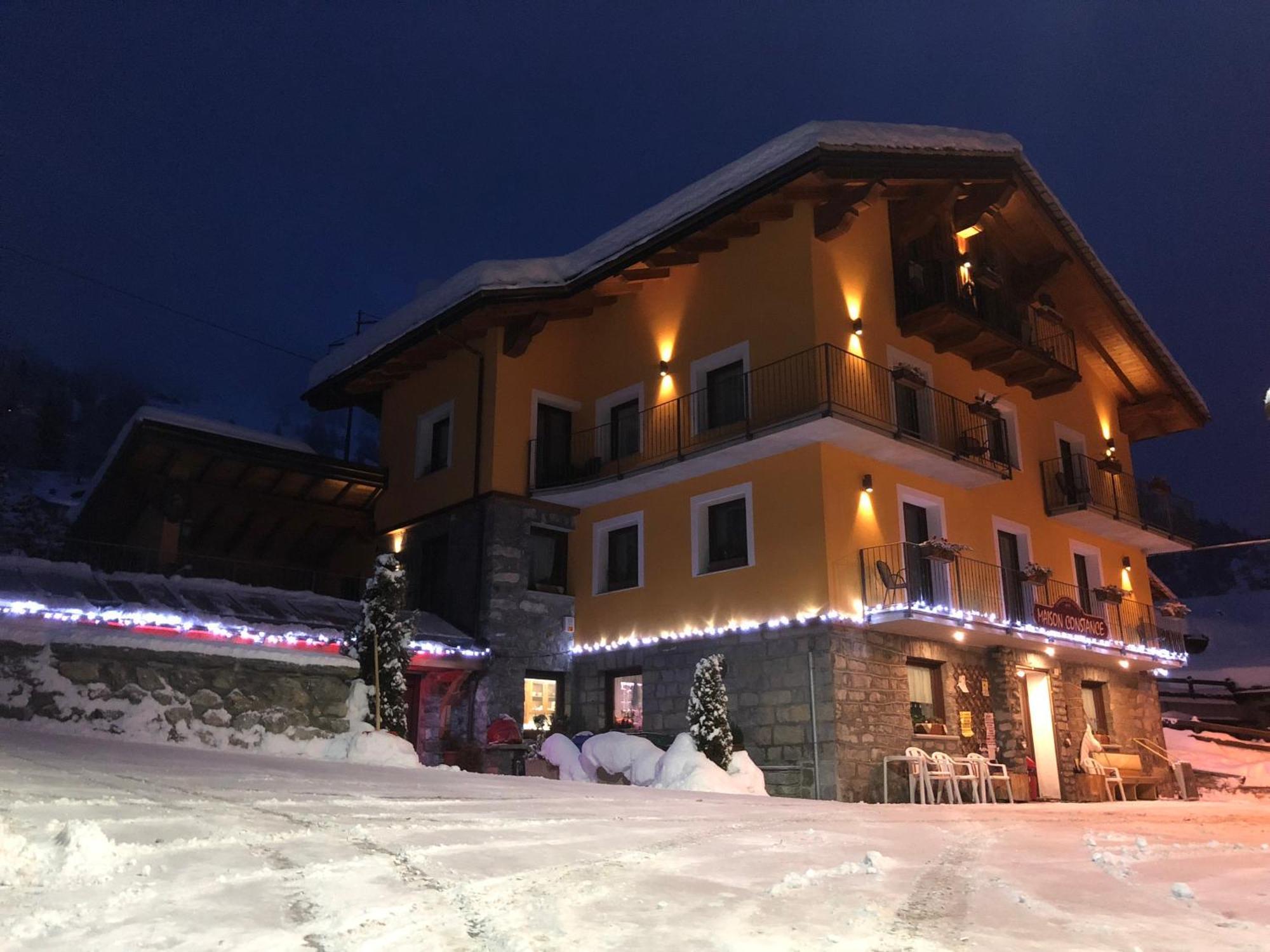 Maison Constance Bionaz Luaran gambar